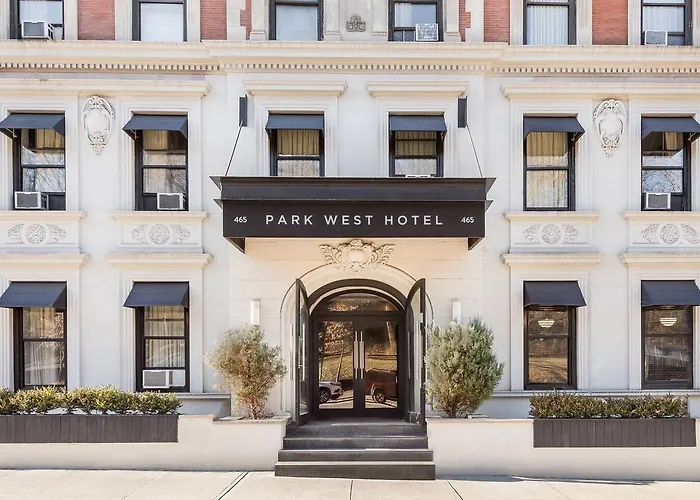 Park West Hotel
