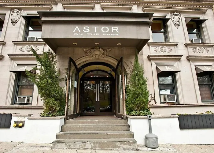 Park West Hotel